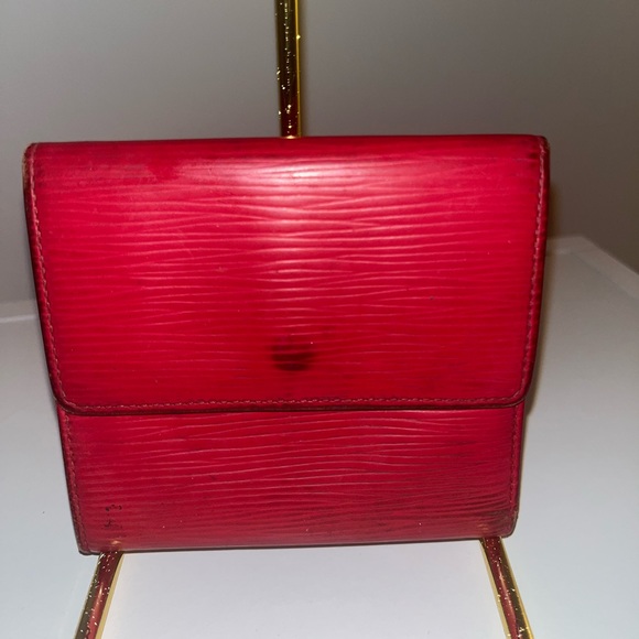Louis Vuitton Epi Wallet - Picture 6 of 6